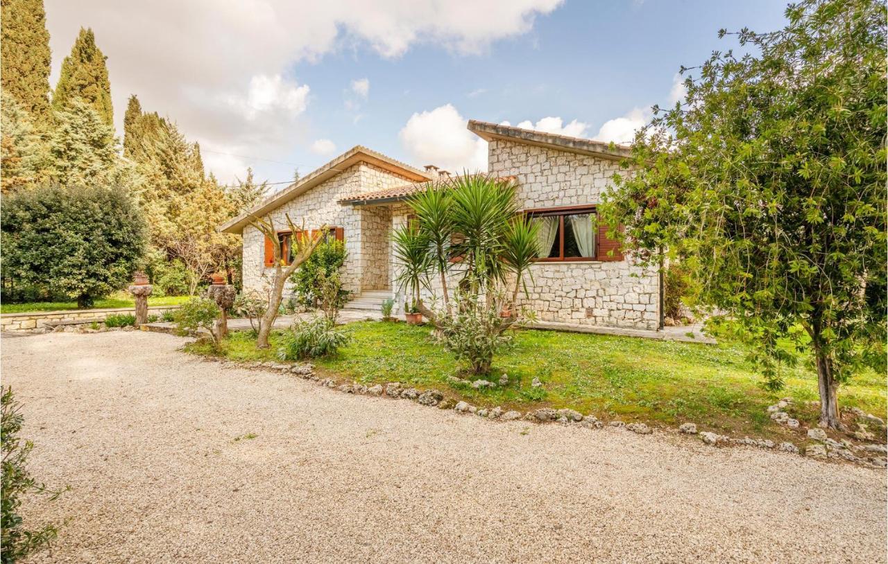 Amazing Home In Saturnia With Wifi Exteriér fotografie